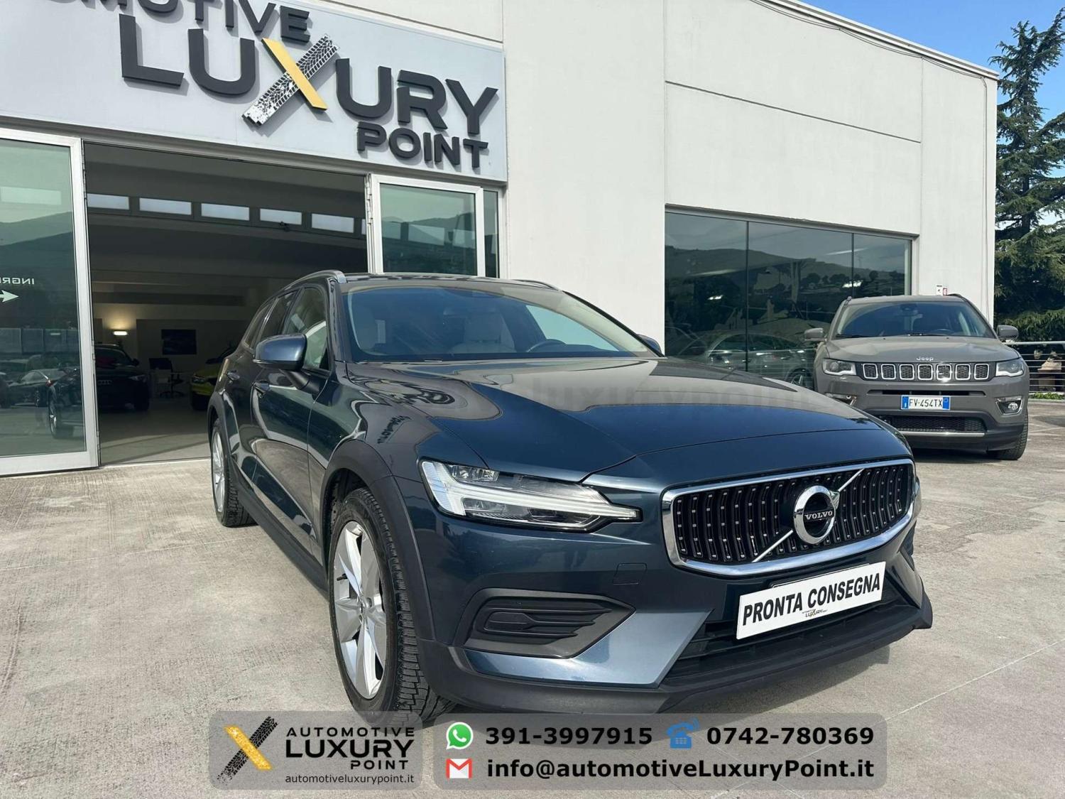 https://www.automotiveluxurypoint.it/wp-content/uploads/2024/04/volvo-v60-cross-country-2-0-d4-business-plus-awd-pronta-consegna-225064-1.jpg
