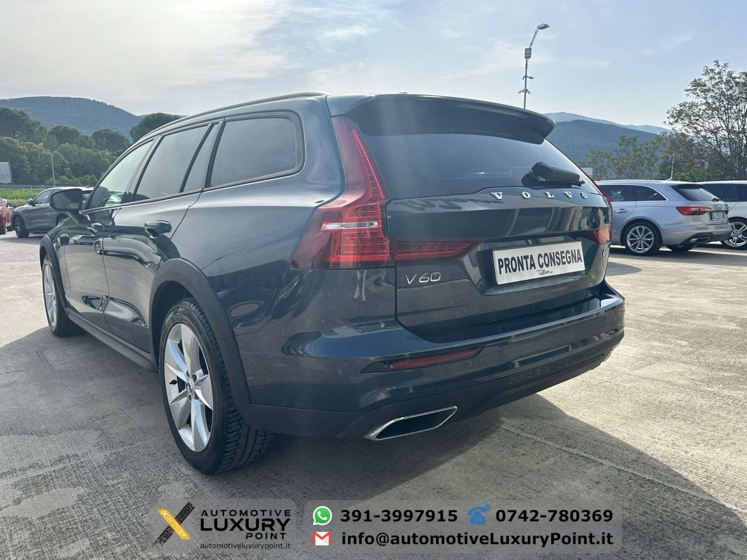 https://www.automotiveluxurypoint.it/wp-content/uploads/2024/04/volvo-v60-cross-country-2-0-d4-business-plus-awd-pronta-consegna-225064-7.jpg